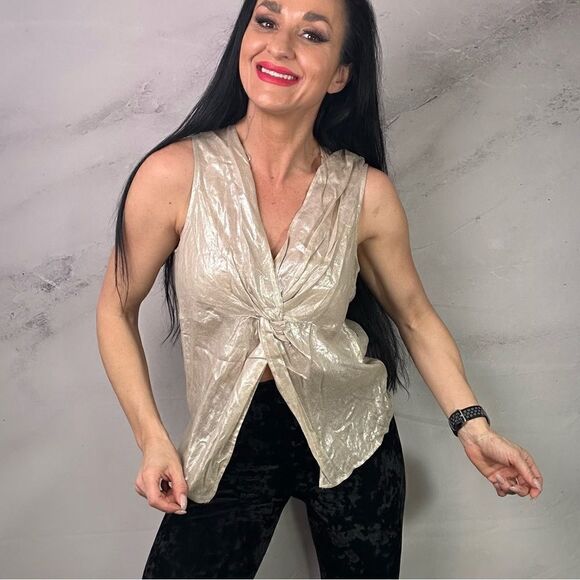 Zara Basic cute metallic fabric top sleeveless - Picture 1 of 5